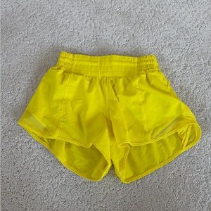 Lululemon Women's Sonic Yellow Hotty Hot Shorts